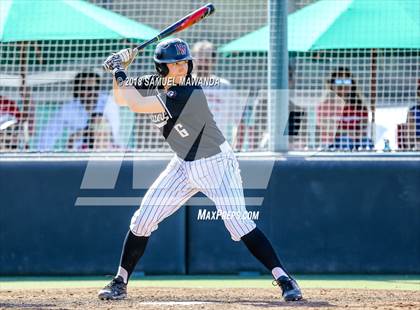 Thumbnail 3 in Chaminade vs Harvard-Westlake photogallery.