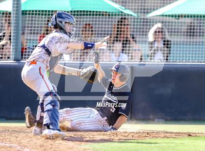 Thumbnail 2 in Chaminade vs Harvard-Westlake photogallery.