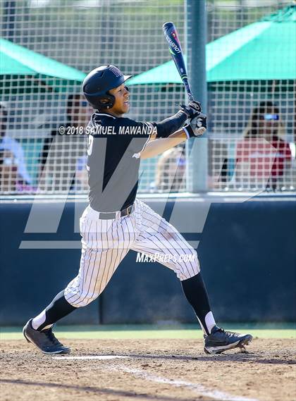 Thumbnail 3 in Chaminade vs Harvard-Westlake photogallery.