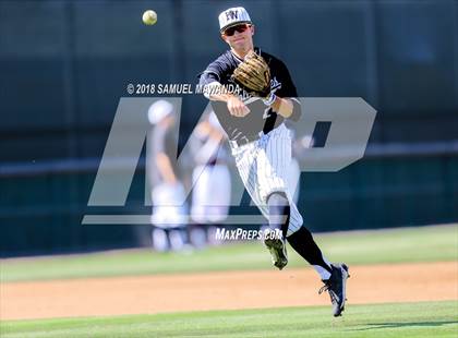 Thumbnail 2 in Chaminade vs Harvard-Westlake photogallery.