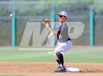 Thumbnail 2 in Chaminade vs Harvard-Westlake photogallery.
