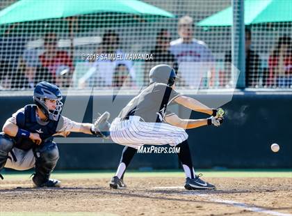 Thumbnail 3 in Chaminade vs Harvard-Westlake photogallery.