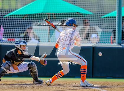 Thumbnail 3 in Chaminade vs Harvard-Westlake photogallery.