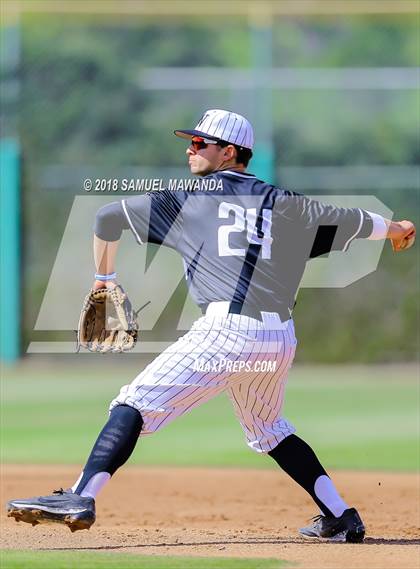 Thumbnail 1 in Chaminade vs Harvard-Westlake photogallery.