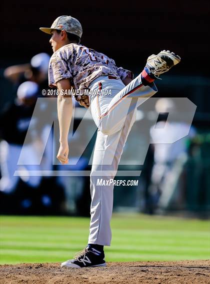 Thumbnail 1 in Chaminade vs Harvard-Westlake photogallery.