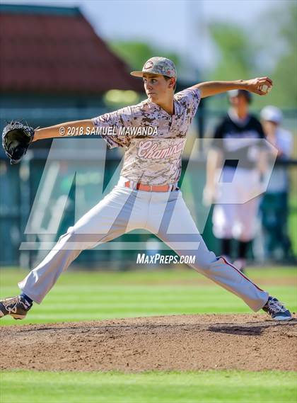 Thumbnail 1 in Chaminade vs Harvard-Westlake photogallery.