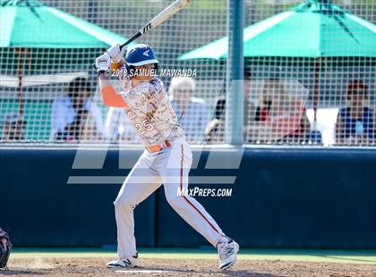 Thumbnail 3 in Chaminade vs Harvard-Westlake photogallery.