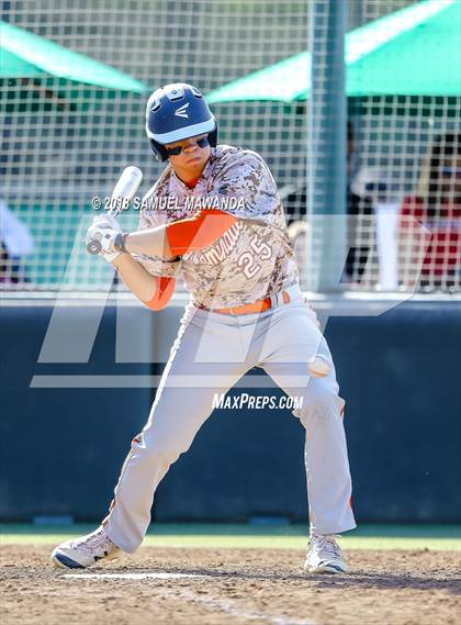 Thumbnail 3 in Chaminade vs Harvard-Westlake photogallery.