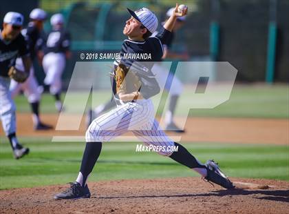 Thumbnail 3 in Chaminade vs Harvard-Westlake photogallery.