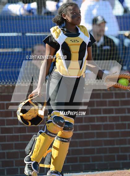 Thumbnail 3 in East St. John vs. St. Mary's Dominican (SCC Tournament) photogallery.