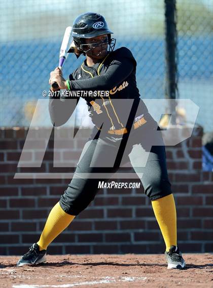 Thumbnail 3 in East St. John vs. St. Mary's Dominican (SCC Tournament) photogallery.