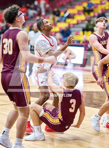 Thumbnail 1 in North Shore vs. Deer Park (McDonald's Texas Invitational) photogallery.