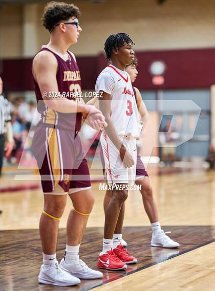 Thumbnail 2 in North Shore vs. Deer Park (McDonald's Texas Invitational) photogallery.