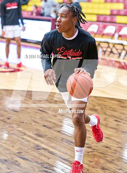 Thumbnail 3 in North Shore vs. Deer Park (McDonald's Texas Invitational) photogallery.