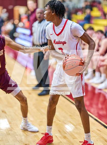 Thumbnail 1 in North Shore vs. Deer Park (McDonald's Texas Invitational) photogallery.