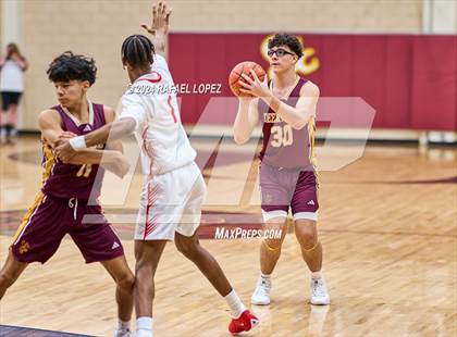Thumbnail 2 in North Shore vs. Deer Park (McDonald's Texas Invitational) photogallery.