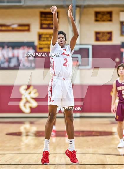 Thumbnail 2 in North Shore vs. Deer Park (McDonald's Texas Invitational) photogallery.