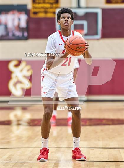 Thumbnail 1 in North Shore vs. Deer Park (McDonald's Texas Invitational) photogallery.
