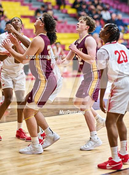 Thumbnail 2 in North Shore vs. Deer Park (McDonald's Texas Invitational) photogallery.