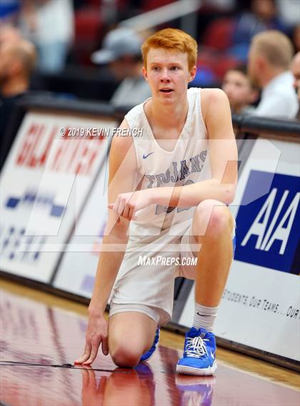 Thumbnail 2 in Paradise Honors vs. Valley Christian (AIA 3A Semifinals) photogallery.