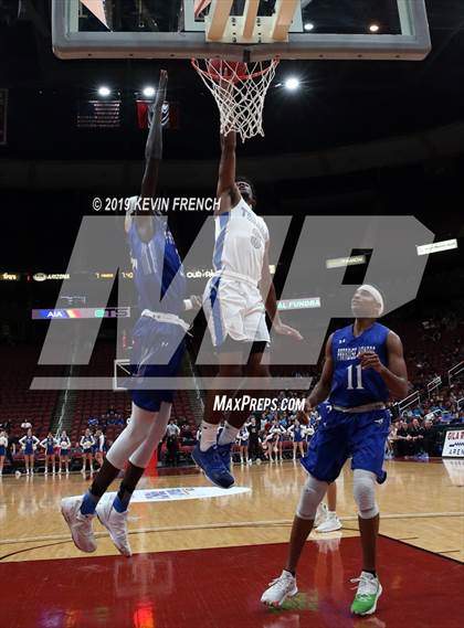 Thumbnail 3 in Paradise Honors vs. Valley Christian (AIA 3A Semifinals) photogallery.