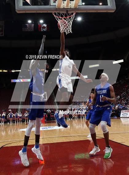 Thumbnail 2 in Paradise Honors vs. Valley Christian (AIA 3A Semifinals) photogallery.