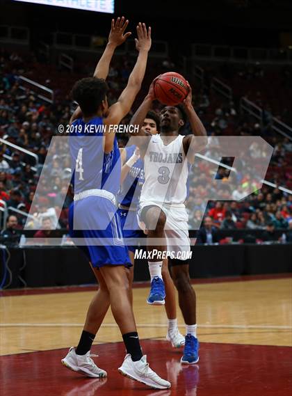 Thumbnail 1 in Paradise Honors vs. Valley Christian (AIA 3A Semifinals) photogallery.