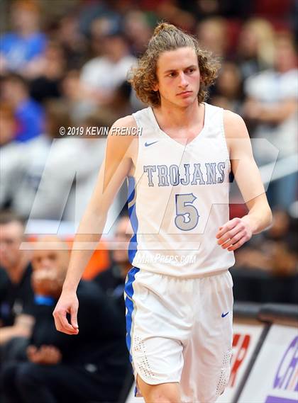 Thumbnail 2 in Paradise Honors vs. Valley Christian (AIA 3A Semifinals) photogallery.