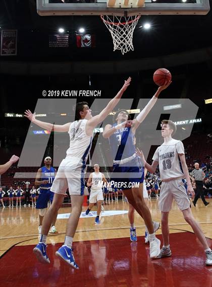 Thumbnail 1 in Paradise Honors vs. Valley Christian (AIA 3A Semifinals) photogallery.
