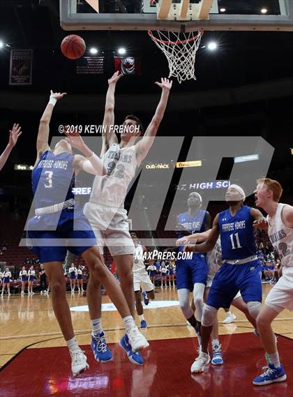 Thumbnail 3 in Paradise Honors vs. Valley Christian (AIA 3A Semifinals) photogallery.