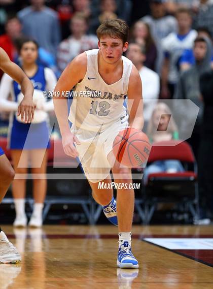 Thumbnail 3 in Paradise Honors vs. Valley Christian (AIA 3A Semifinals) photogallery.