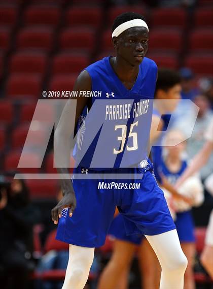 Thumbnail 2 in Paradise Honors vs. Valley Christian (AIA 3A Semifinals) photogallery.