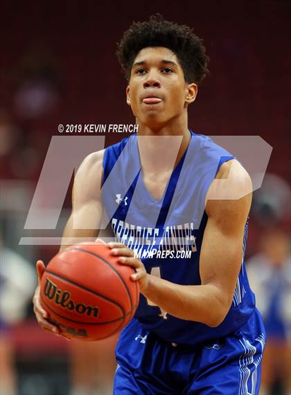 Thumbnail 3 in Paradise Honors vs. Valley Christian (AIA 3A Semifinals) photogallery.