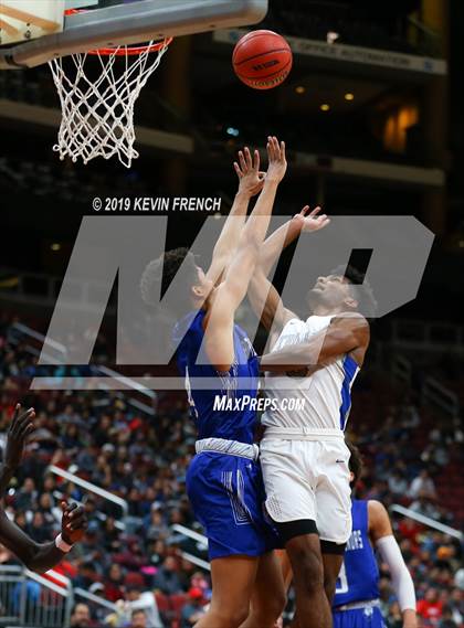 Thumbnail 2 in Paradise Honors vs. Valley Christian (AIA 3A Semifinals) photogallery.