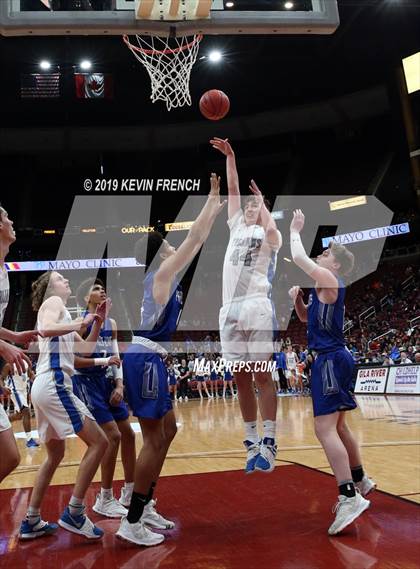 Thumbnail 3 in Paradise Honors vs. Valley Christian (AIA 3A Semifinals) photogallery.