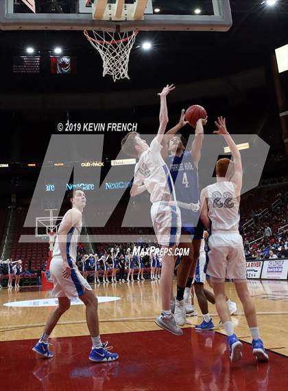Thumbnail 1 in Paradise Honors vs. Valley Christian (AIA 3A Semifinals) photogallery.