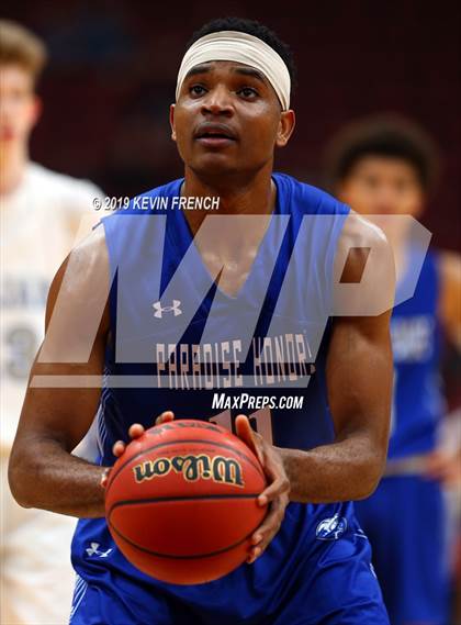 Thumbnail 1 in Paradise Honors vs. Valley Christian (AIA 3A Semifinals) photogallery.