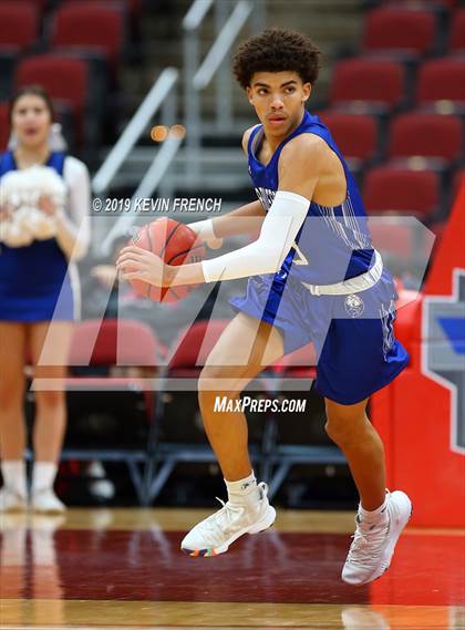 Thumbnail 2 in Paradise Honors vs. Valley Christian (AIA 3A Semifinals) photogallery.