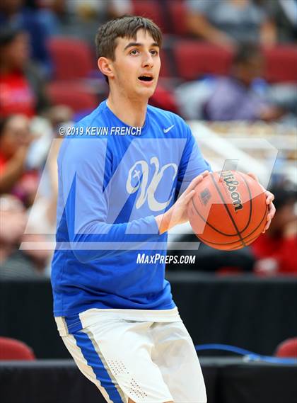 Thumbnail 2 in Paradise Honors vs. Valley Christian (AIA 3A Semifinals) photogallery.