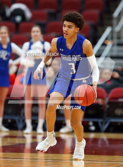 Thumbnail 1 in Paradise Honors vs. Valley Christian (AIA 3A Semifinals) photogallery.