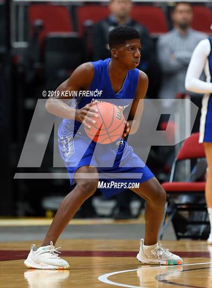 Thumbnail 3 in Paradise Honors vs. Valley Christian (AIA 3A Semifinals) photogallery.