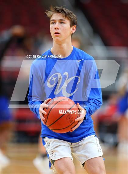 Thumbnail 2 in Paradise Honors vs. Valley Christian (AIA 3A Semifinals) photogallery.