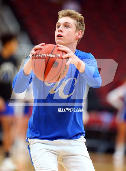 Thumbnail 3 in Paradise Honors vs. Valley Christian (AIA 3A Semifinals) photogallery.