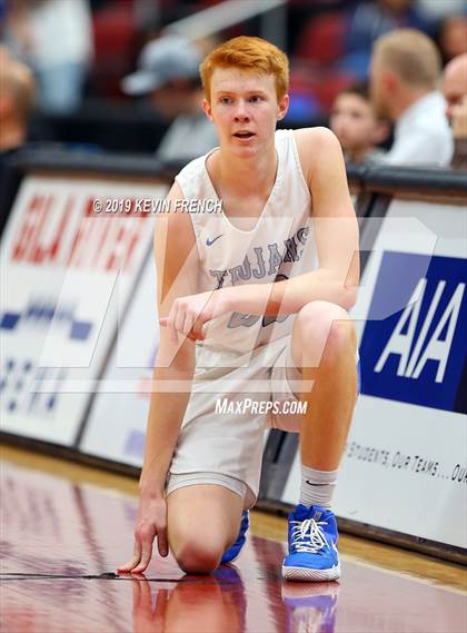 Thumbnail 3 in Paradise Honors vs. Valley Christian (AIA 3A Semifinals) photogallery.
