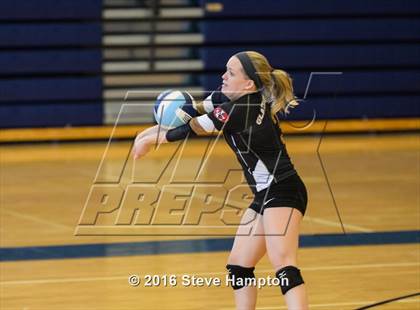 Thumbnail 1 in Roswell vs. Johns Creek photogallery.
