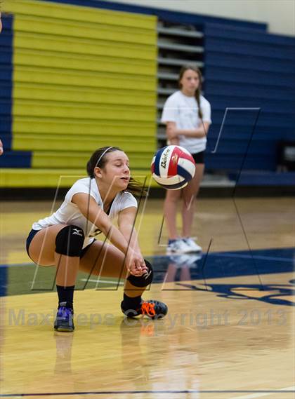 Thumbnail 3 in Kiski vs Kittanning (Open Tournament) photogallery.