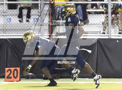 Thumbnail 1 in Belleville East @ Althoff Catholic photogallery.
