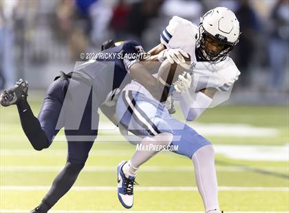 Thumbnail 2 in Belleville East @ Althoff Catholic photogallery.