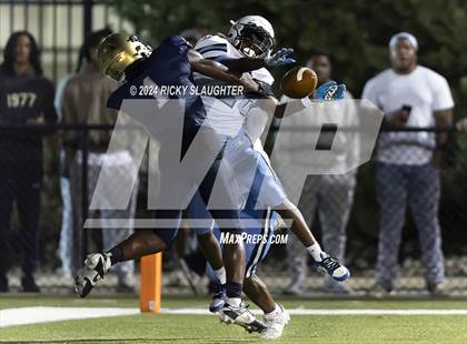 Thumbnail 2 in Belleville East @ Althoff Catholic photogallery.