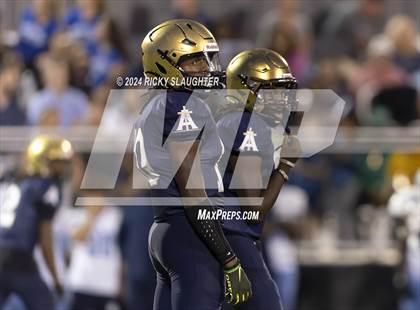 Thumbnail 3 in Belleville East @ Althoff Catholic photogallery.